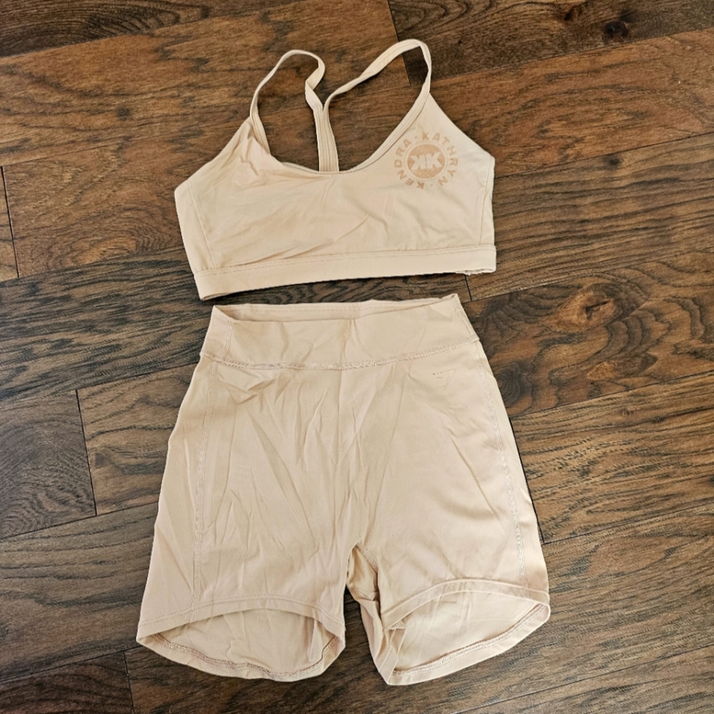Gymshark KK fit set